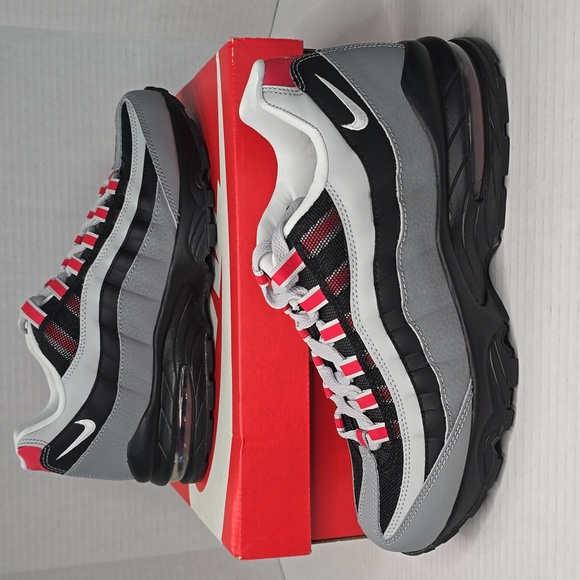 Size 7Y Boys Nike Air Max 95 GS Particle Grey Shoes 905348 036